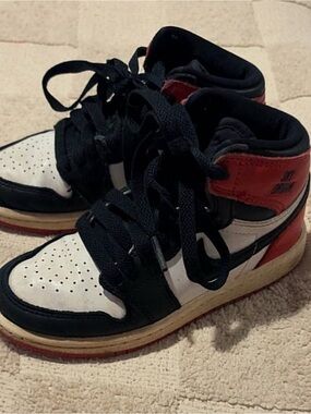 Jordan Kids High-Top Sneakers in Black, White & Red